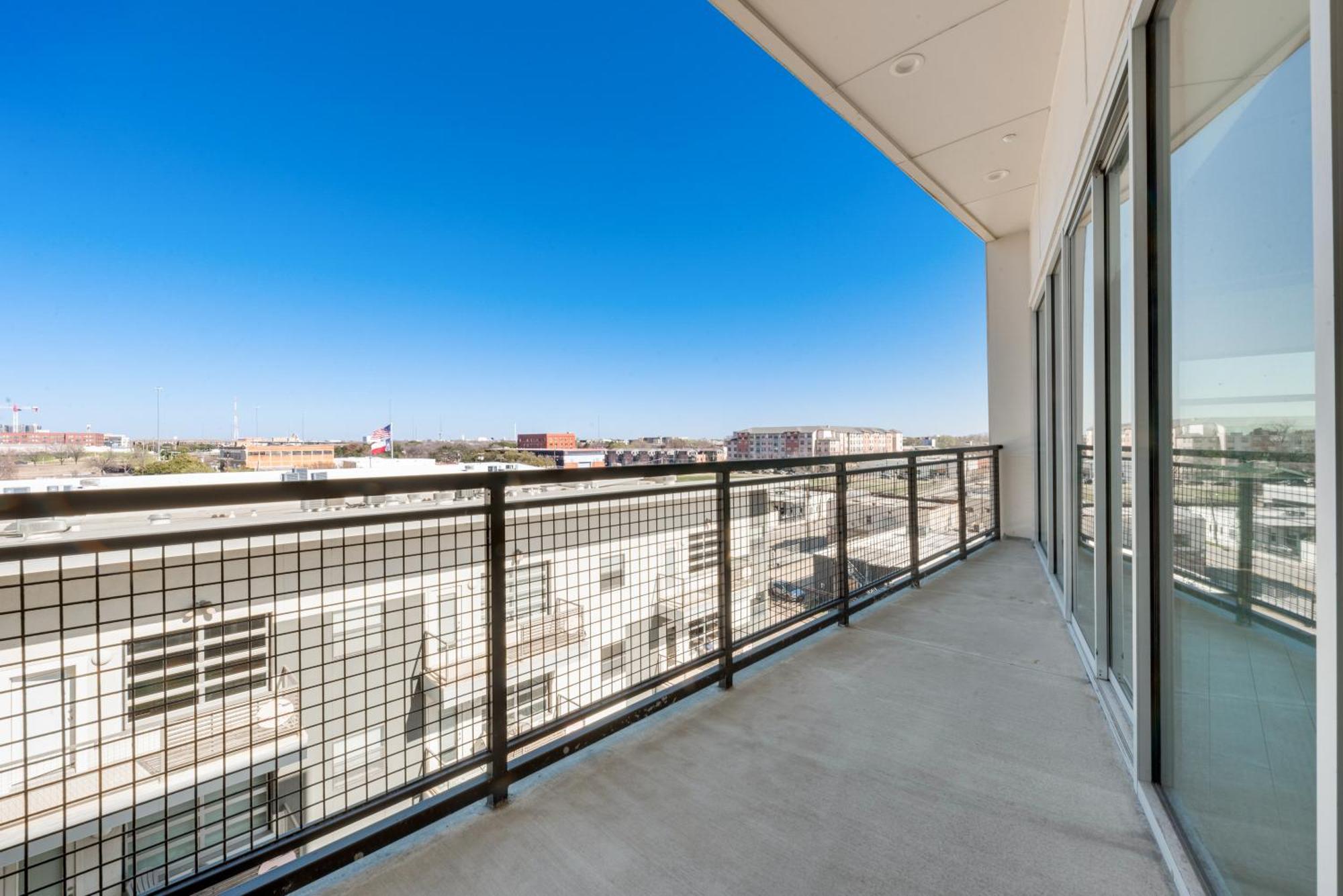 Snazzy Loft Style 2Br I Gym I Parking I Workspace دالاس المظهر الخارجي الصورة